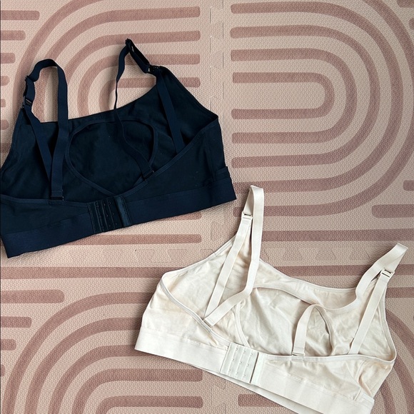 Momcozy Nursing/Pumping Bras - Picture 3 of 3